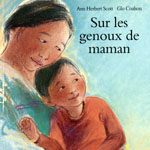 sur les genoux de maman